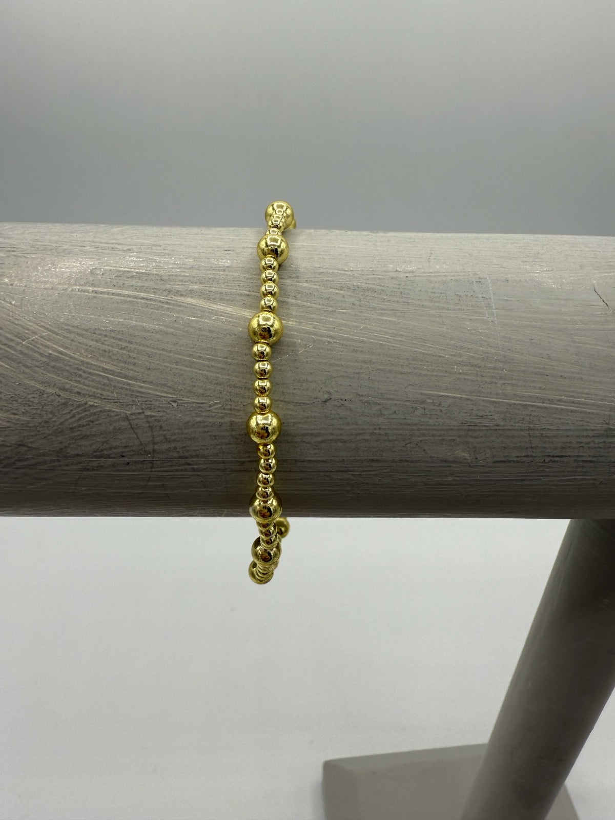 Mixed Size Gold  Beaded Bracelet